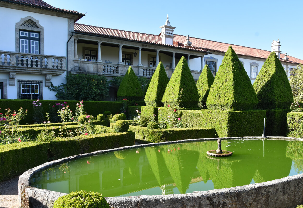casa-de-santar-jardins-