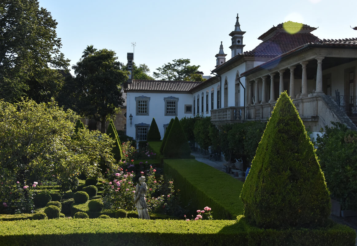 casa-de-santar-jardins-