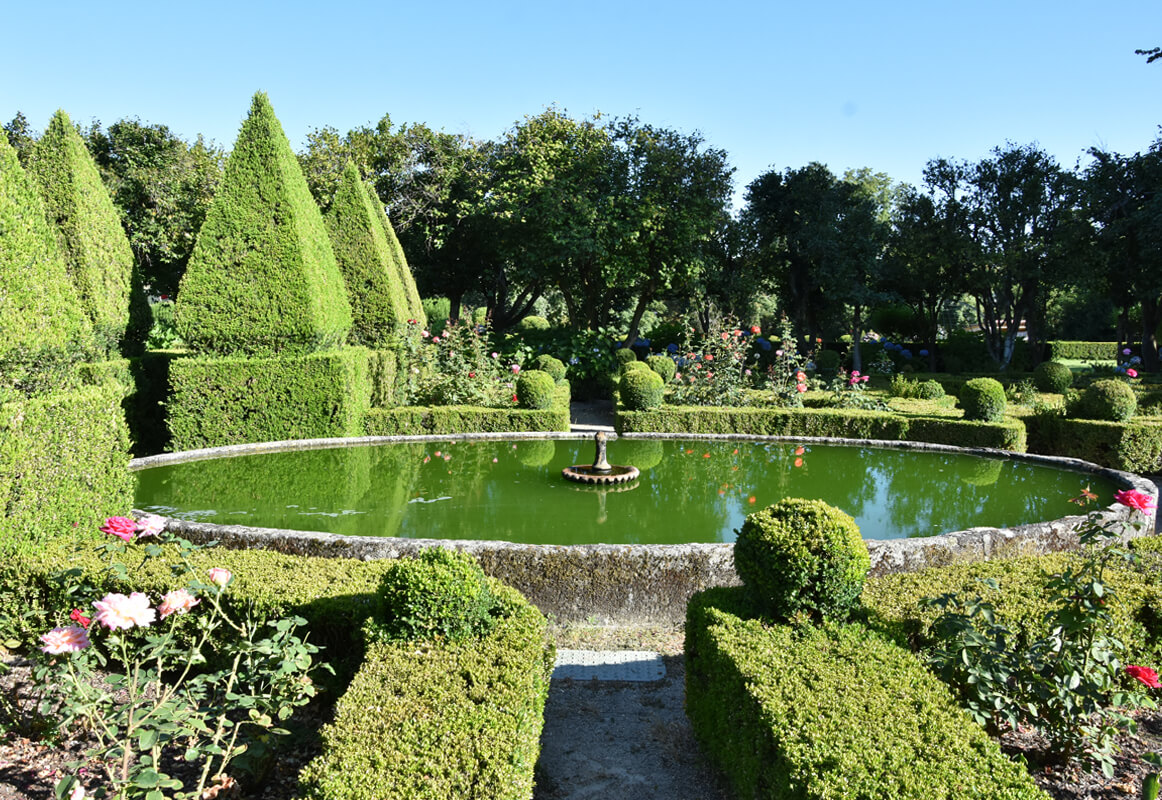casa-de-santar-jardins-